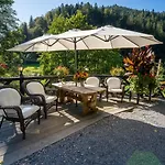 Schwarzwaldhaus Wolftal - Historisches Jagdanwesen, Park Und Wildbach Im Schwarzwald