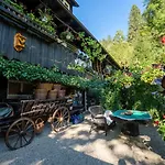 Schwarzwaldhaus Wolftal - Historisches Jagdanwesen, Park Und Wildbach Im Schwarzwald Holiday home Bad Rippoldsau-Schapbach