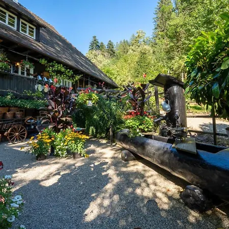 Prázdninový dům Schwarzwaldhaus Wolftal - Historisches Jagdanwesen, Park Und Wildbach Im Schwarzwald *